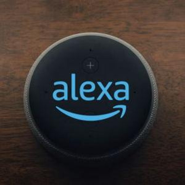 Alexa para a noiva ter mais alguém pra mandar