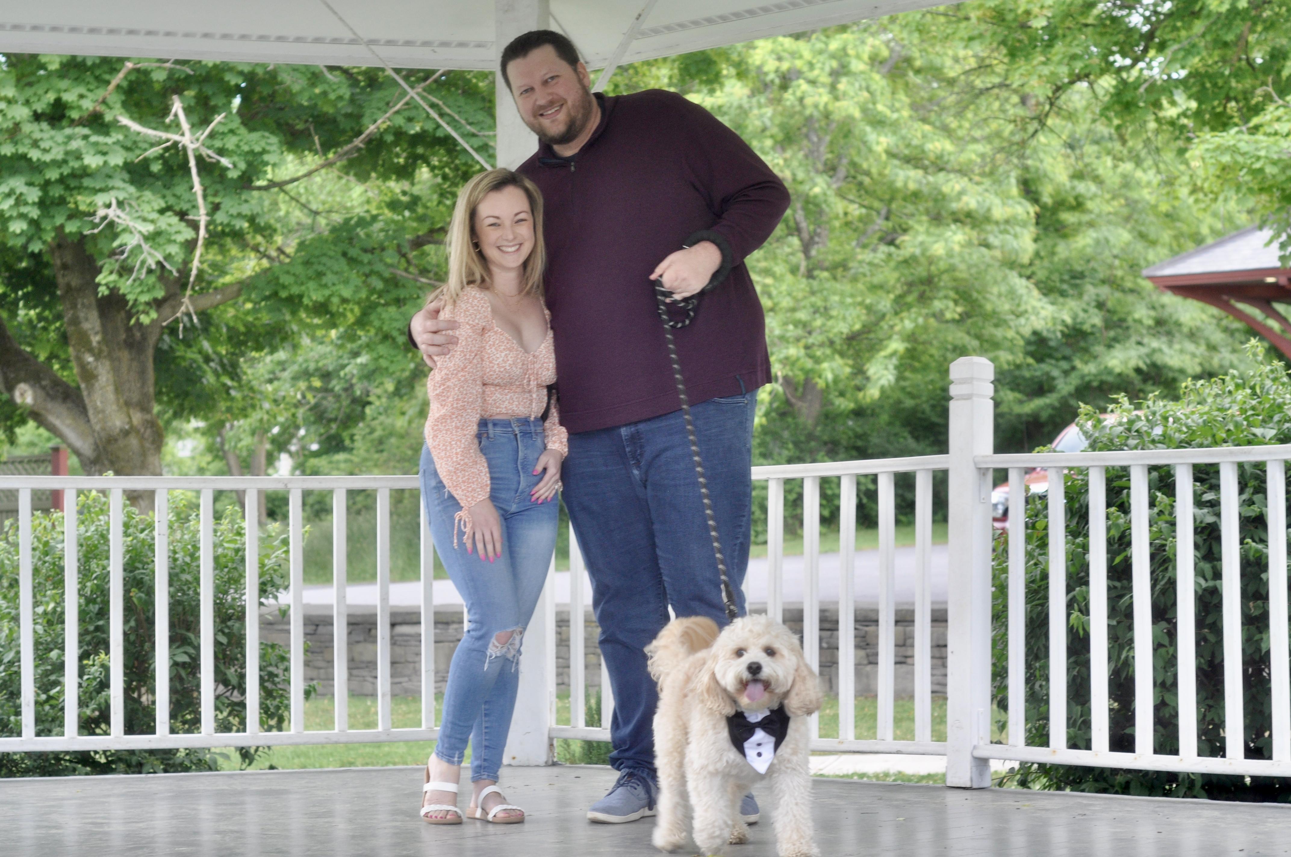 The Wedding Website of Lindsey Winterbourne and Josh Duell