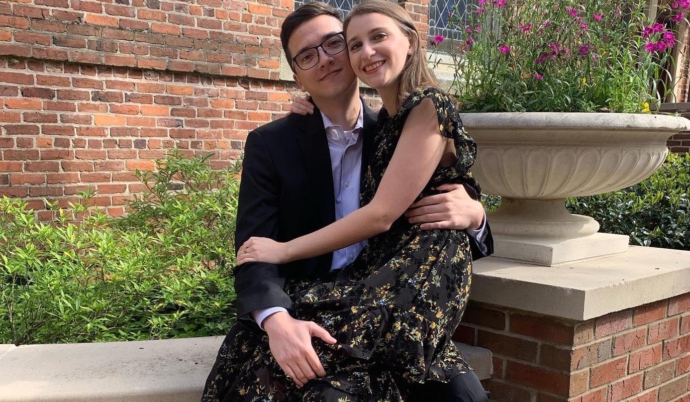 The Wedding Website of Sean Simmons and Miriam Weiss