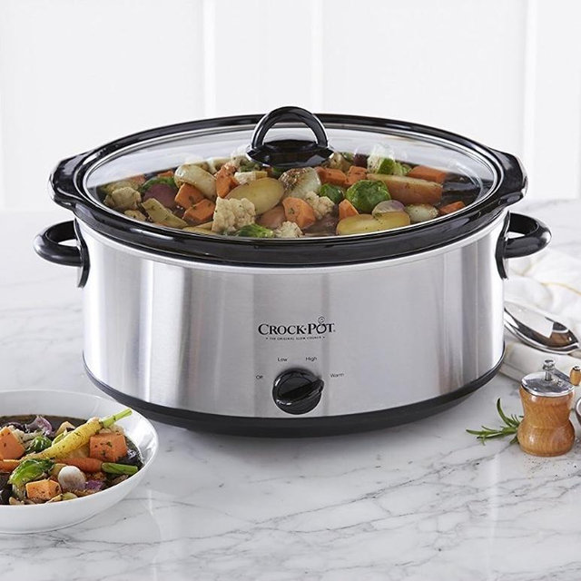 Crock-Pot 7 Quart Oval Manual Slow Cooker, Stainless Steel (SCV700-S-BR), Versatile Cookware for Large Families or Entertaining
