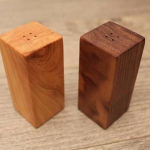Wooden salt and pepper shakers / handmade salt and peppers shakers / mother's day gift / handmade gift / home decor / home sweet home