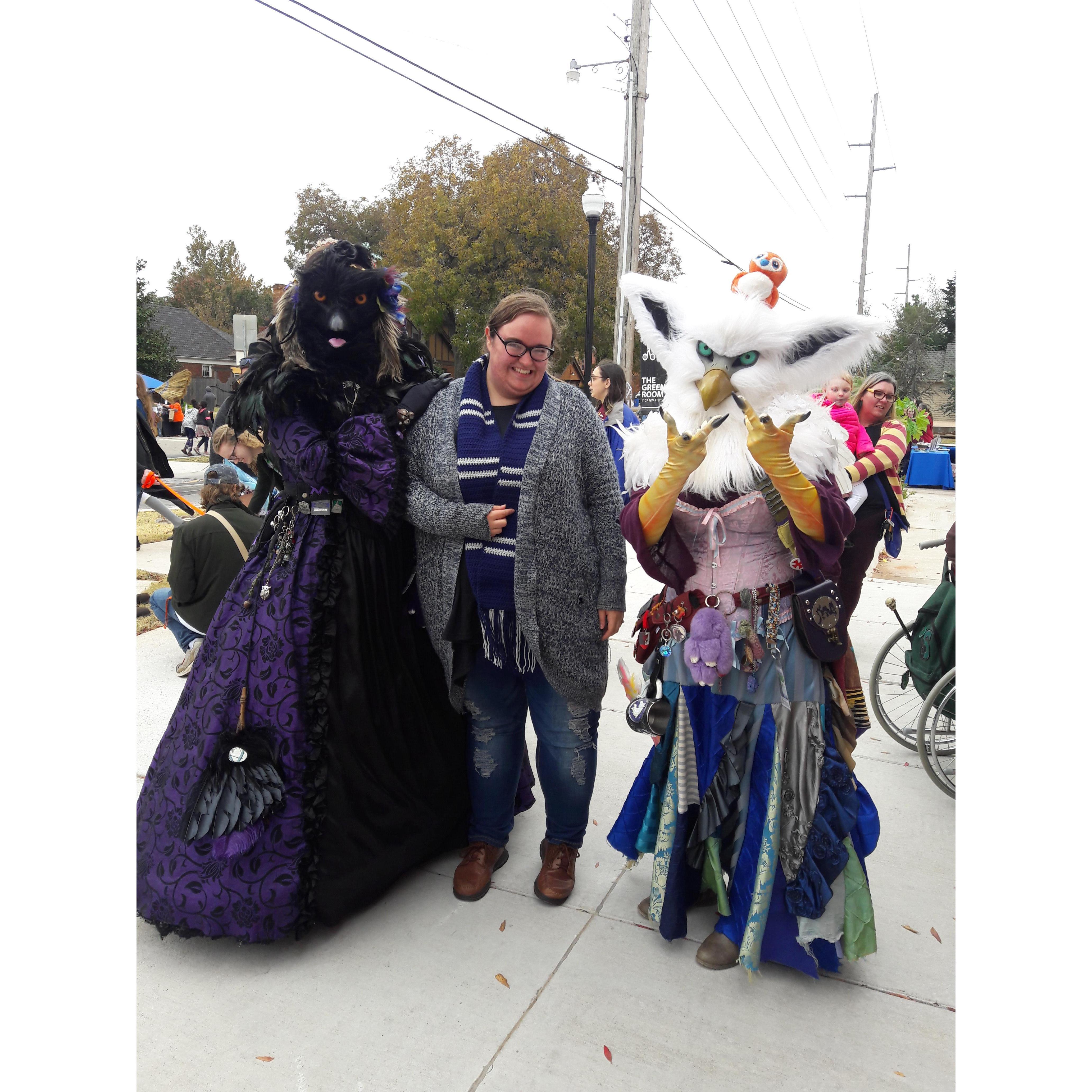 The blushing bride at their first Harry Potter themed festival posing with avian cosplayers.
#ravenclawlovingaslytherin