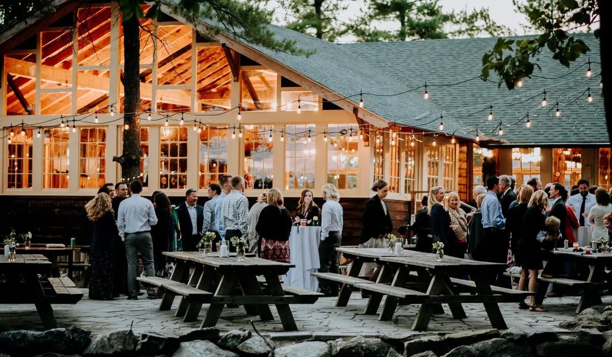 The Wedding Website of Celine Laiacona and Graham Henderson