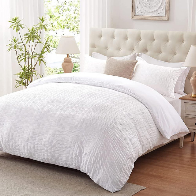 Cozyide White Duvet Cover Queen - Soft Queen Duvet Cover Set 3 Piece Striped Textured Seersucker Microfiber Hotel Duvet Covers with Zipper Closure and Corner Ties , 1 Duvet Cover and 2 Pillow Shams
