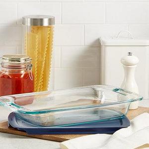 Easy Grab 3-Qt. Covered Baking Dish