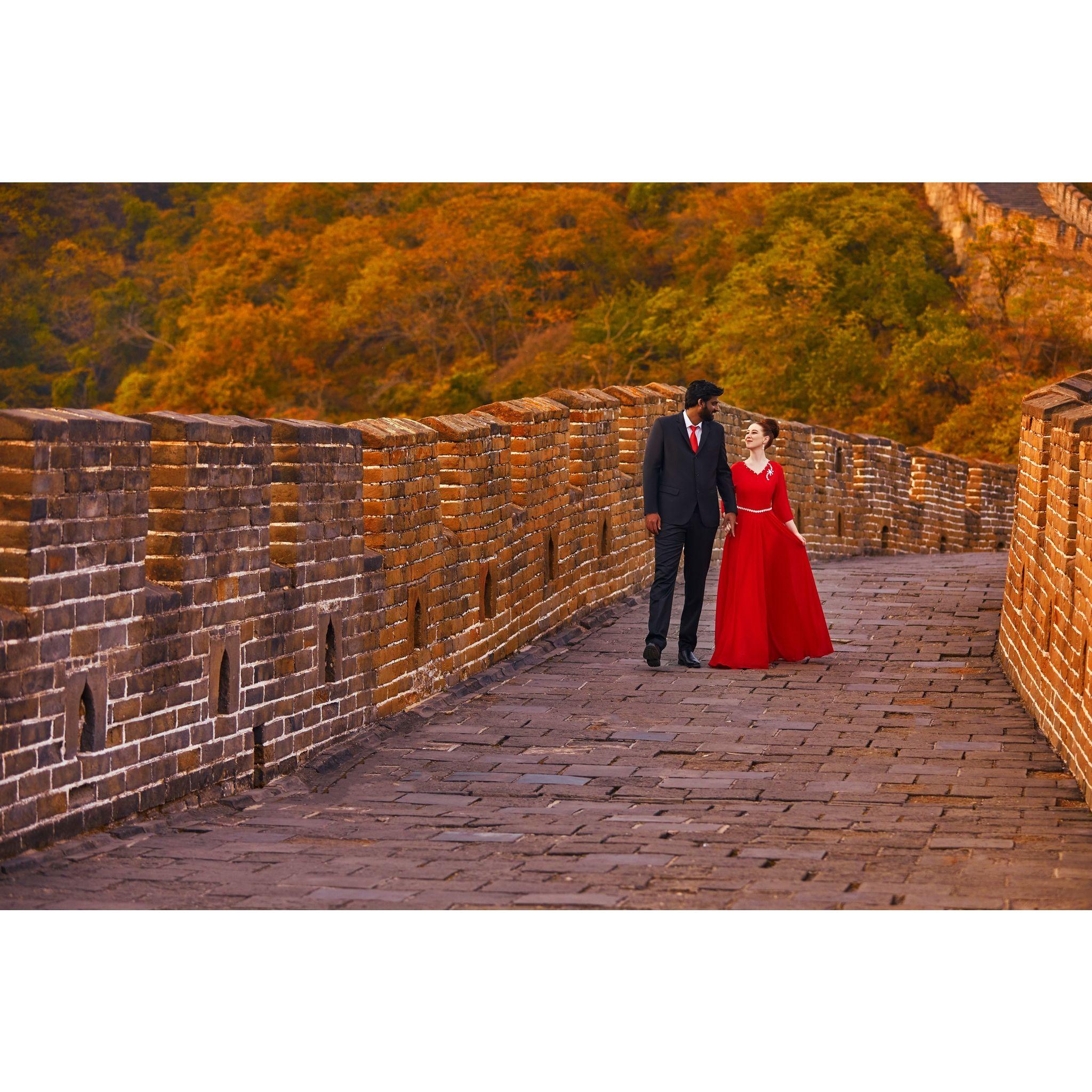 A romantic stroll on the Great Wall ❤