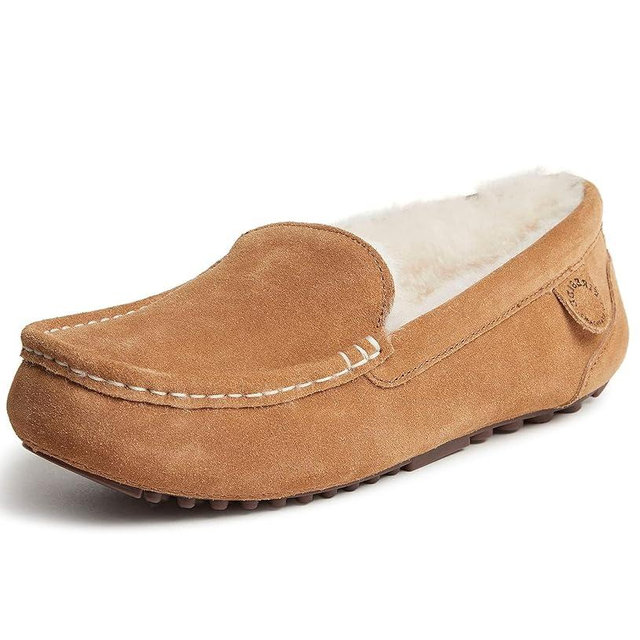 Dearfoams Women's Moccasin Slipper - Fireside Mel Indoor House Shoe with Genuine Shearling and Cozy Memeory Foam