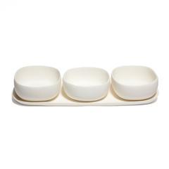 Trio of Bowls on Dish Set