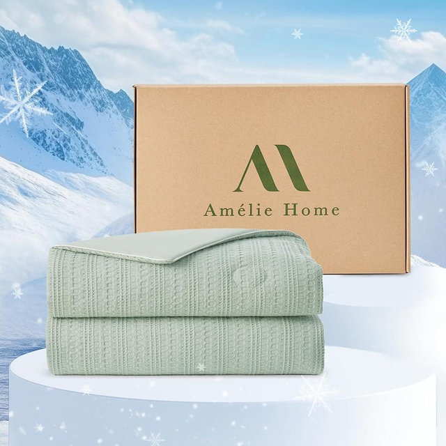 Amélie Home Waffle Cooling Comforter Queen Size, Q-Max 0.45 Reversible Lightweight Cooling Blanket for Hot Sleepers, Breathable Bedding for Night Sweats, 90"x90", Sage Green
