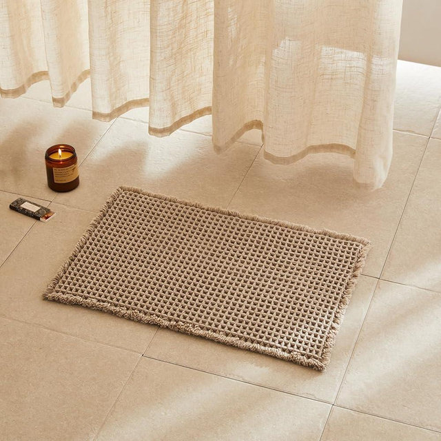 TYUU Waffle Bath Mat, Boho Bathroom Rugs Non Slip Washable Super Absorbent Quick Dry Bath Mat Farmhouse Bathroom Decor, 24"x16" Beige