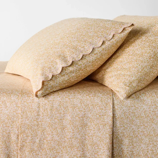 Teen Twin XL 300 Thread Count Scalloped Edge Ditsy Floral Sheet Set Peach/Pink - Threshold™ designed with Studio McGee