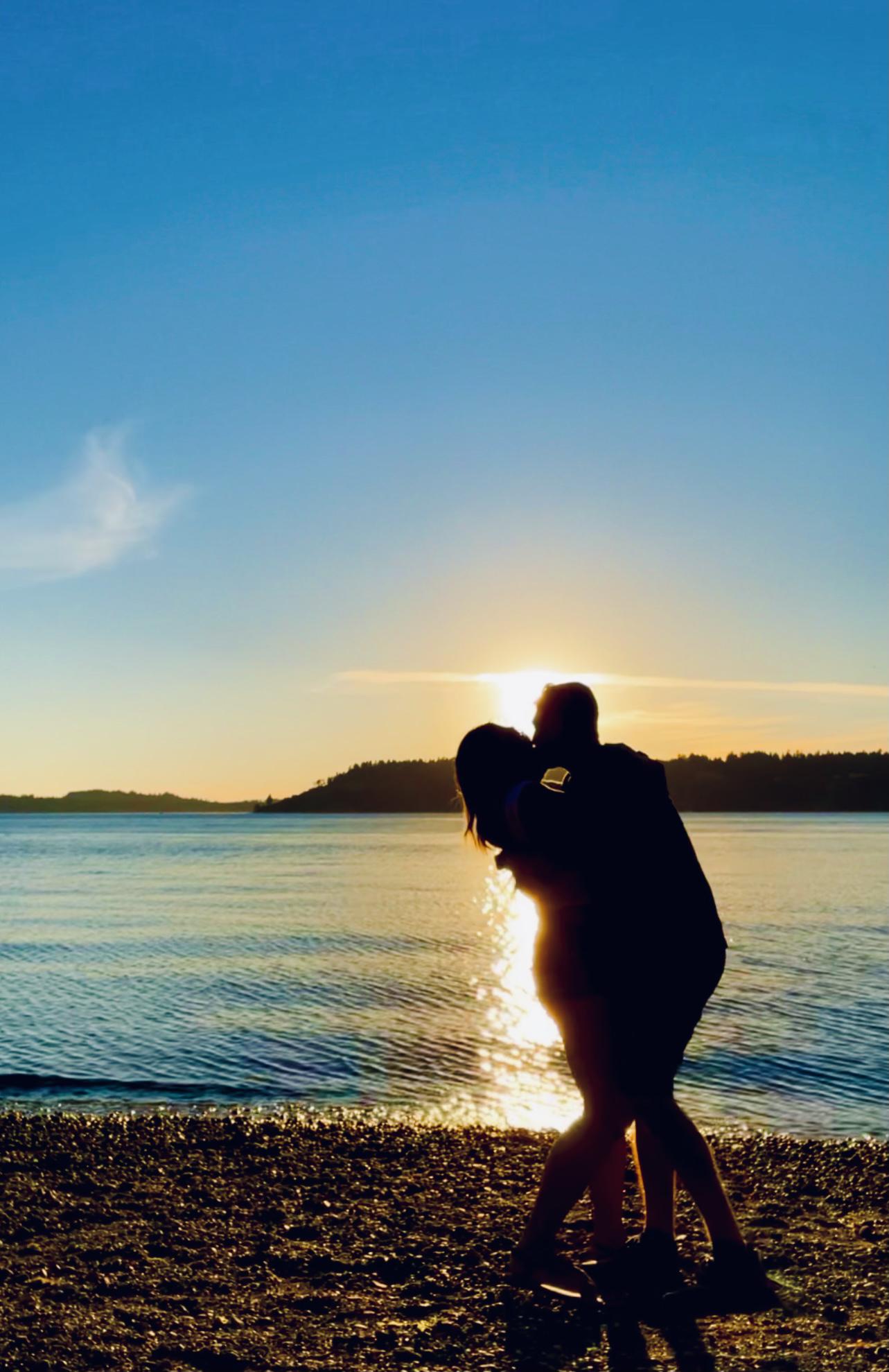 Spontaneous date to anywhere and everywhere.