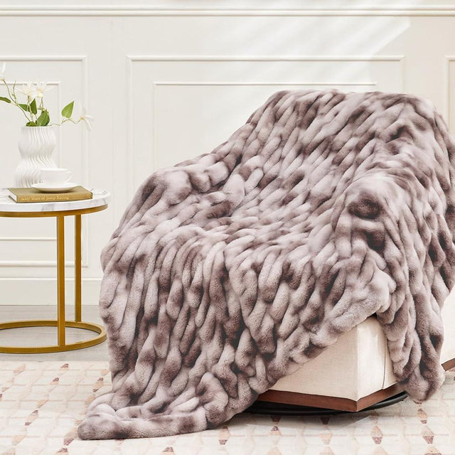VFROO Ultra Soft Luxury Faux Fur Throw Blanket for Counch,Fuzzy Fluffy Plush Warm Cozy Elegant Wrinkled Blanket for Sofa Bedroom Living Room,（50"x60",Tie-dye Taupe）