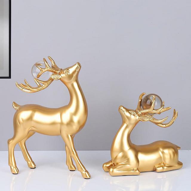 BELLA GLOBE Gold Reindeer Ornaments Christmas Deer Decorations for Indoor Home Decoration Golden ELK Décor for Living Room Table Boho Deer Statues Unique Golden Deer Figurines Shelves Décor