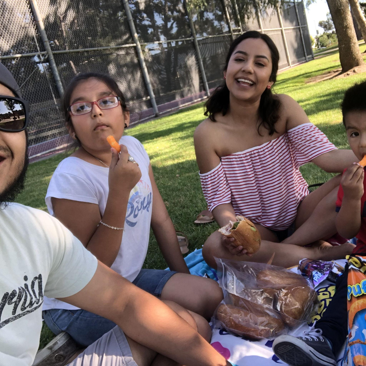 Picnic with Aury and Dante