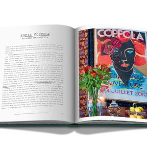 Chic Stays: Conde Nast Travellers Favorite People on their Favorite Places (Classics)                    Hardcover                                                                                                                                                        – November 15, 2016