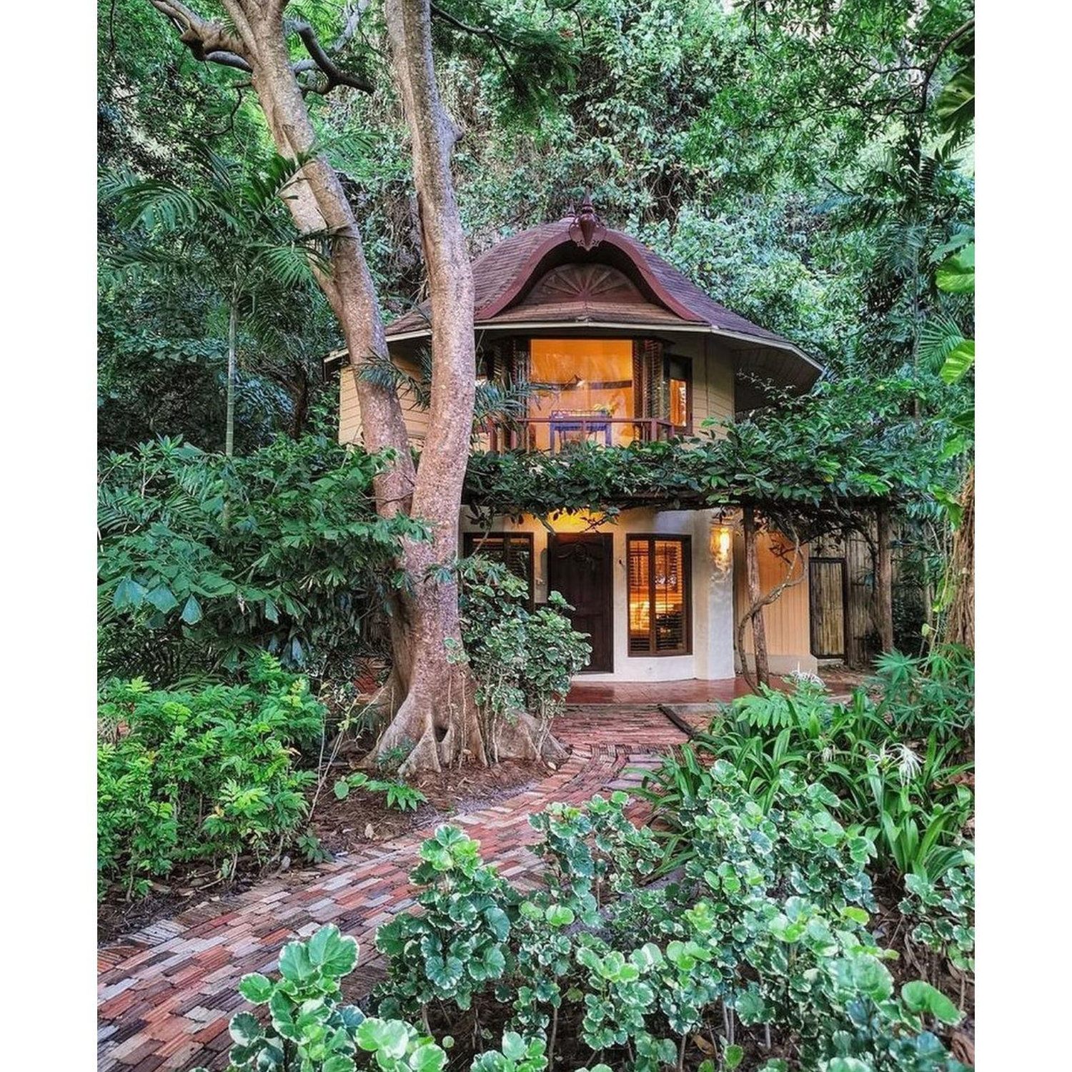 Your 'Deluxe Pavillon'