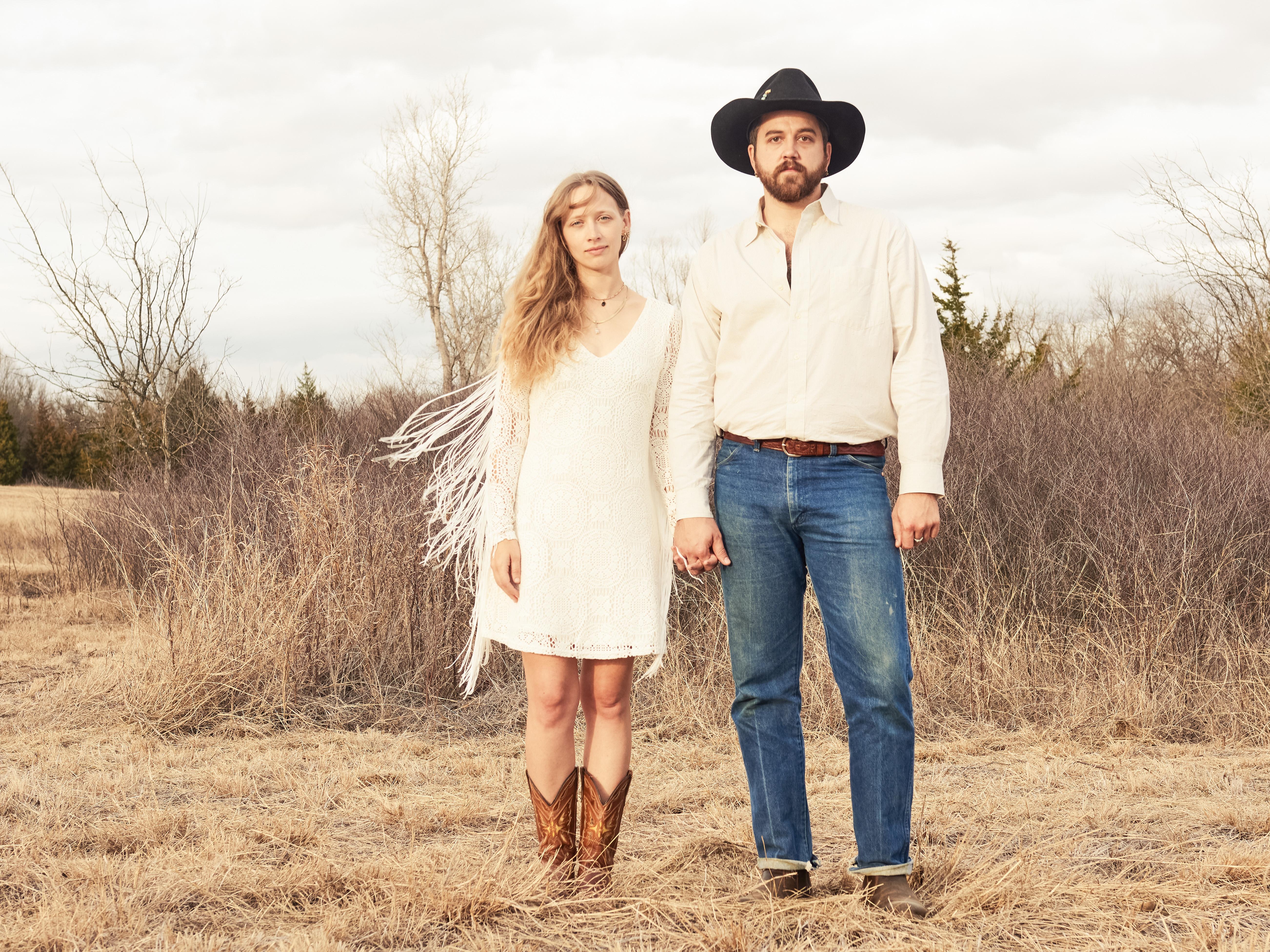The Wedding Website of Hailey Lynn Glass and John Earle Mainord