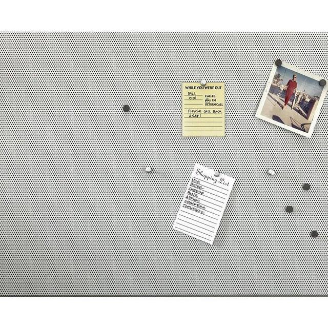 Umbra Bulletboard – Cork Board, Bulletin Board and Magnetic Board for walls – Modern Look with Dual Surface Design – Includes 12 Pushpins and 12 Magnets, 21x15 Inches