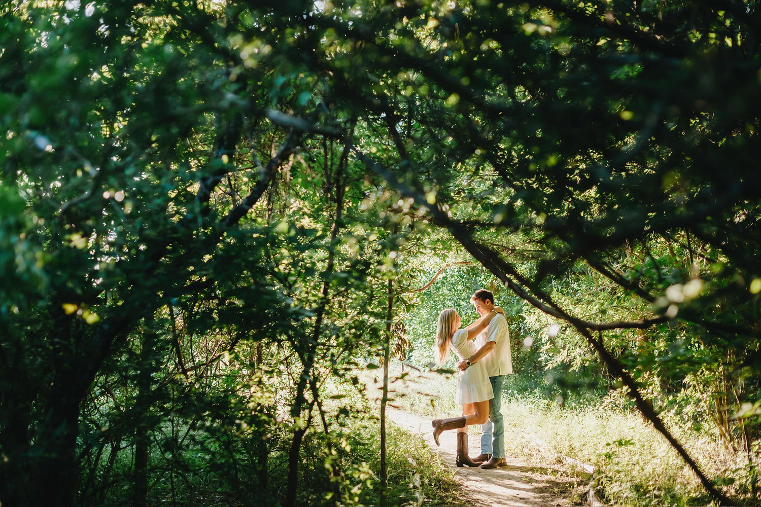 The Wedding Website of Lauren Cochran and Mack Hummel