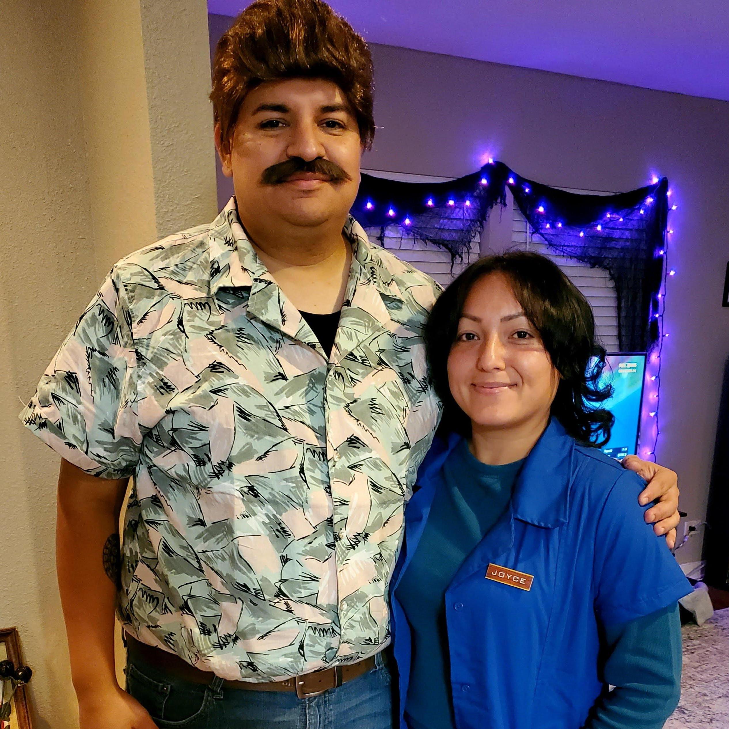 Stranger Things in Española - Hopper and Joyce