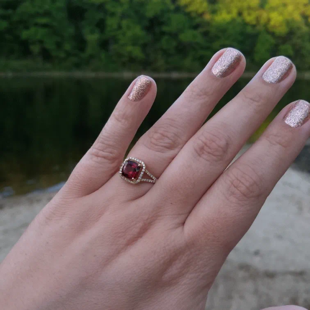 The garnet in Marlena's engagement ring is her birthstone