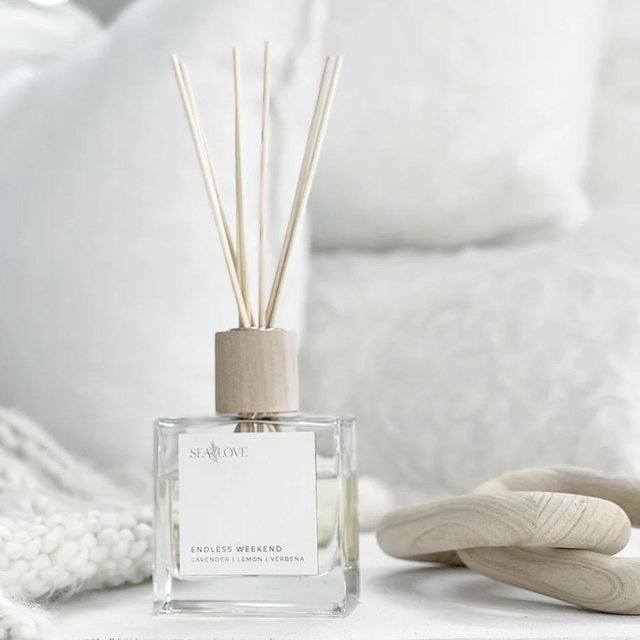 Endless Weekend Reed Diffuser