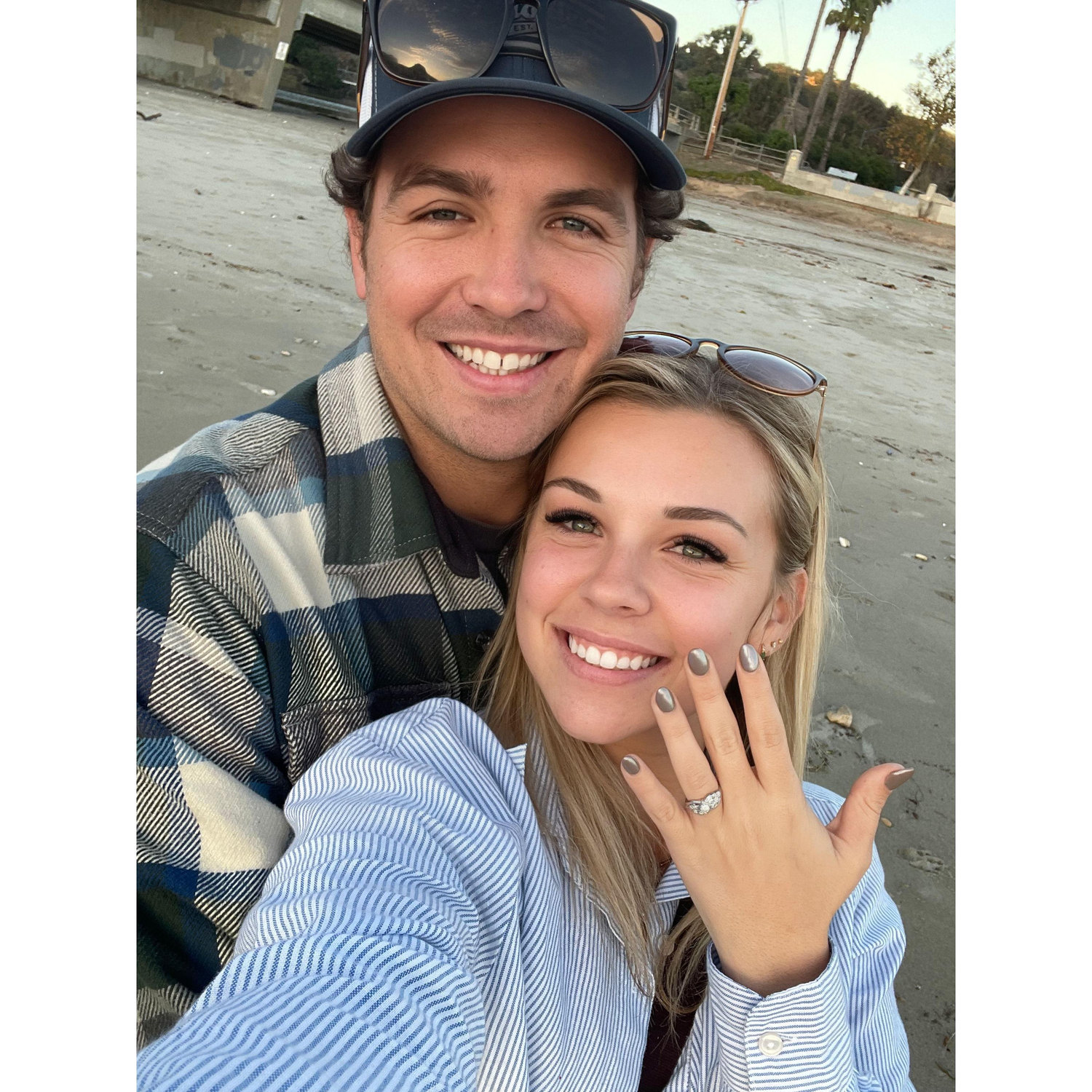 She said yes!
Nolan proposed on Avila beach where they spent their 1 year anniversary.