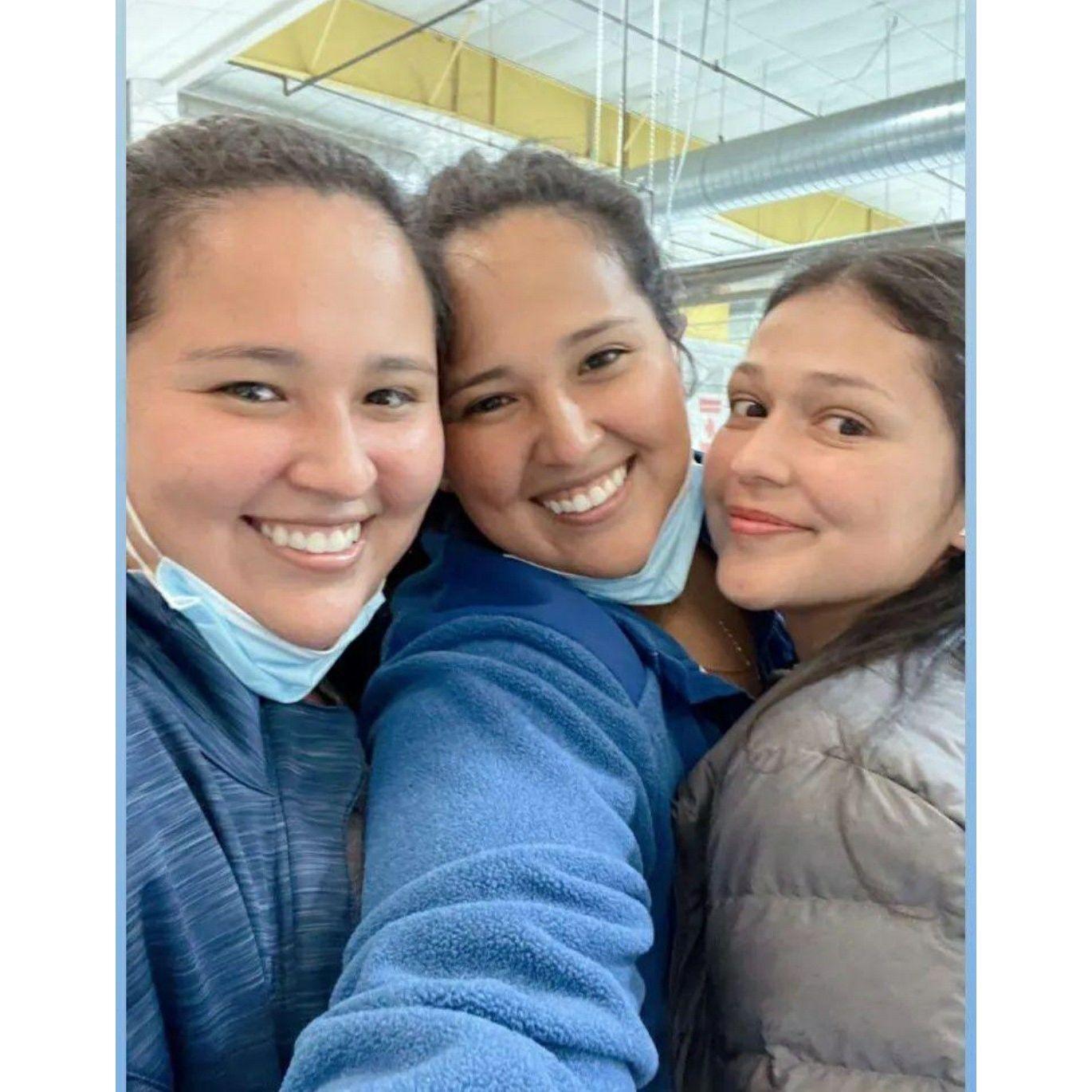 Maria & Guillermo's sisters