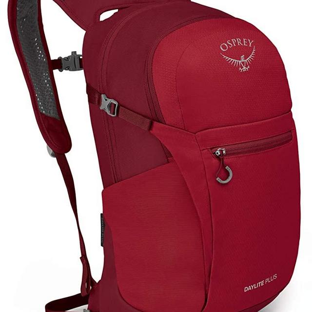 Osprey Daylite Plus Daypack, Cosmic Red, One Size