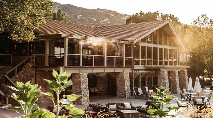 The Wedding Website of Lauren Valenzuela and Sean Lee