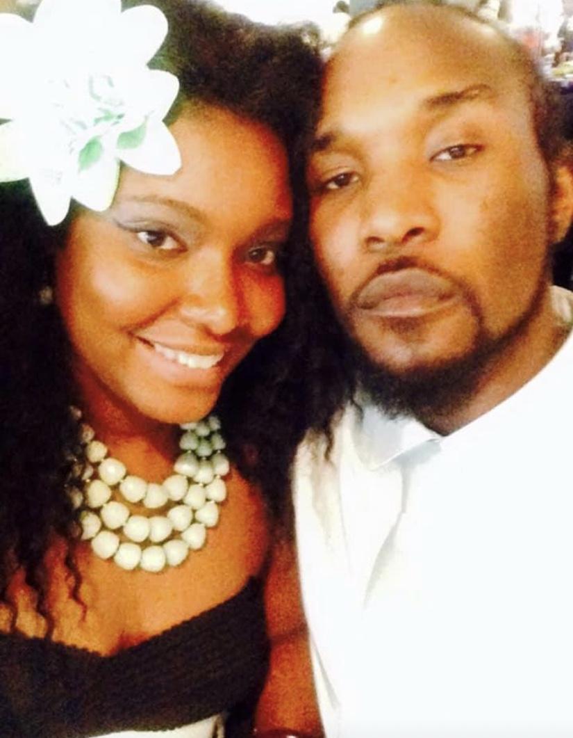 The Wedding Website of Jessica Parent and Deven Hammonds