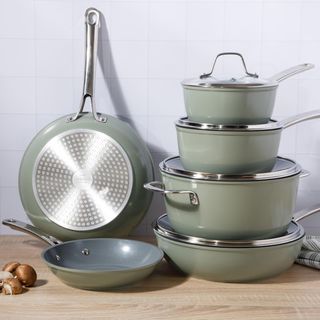 Kitchen Essentials Nonstick 10-Piece Cookware Set