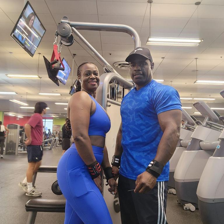 We enjoy working out together🧡