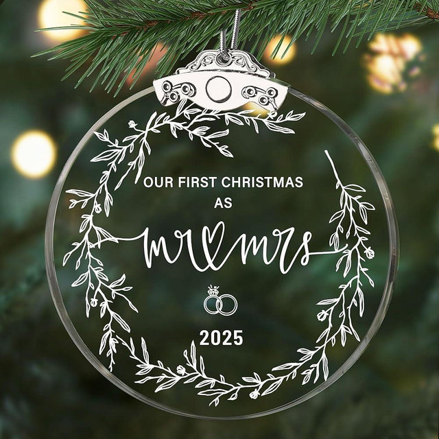 First Christmas Married Ornament 2025, Wedding Bridal Shower Gift, Crystal First Christmas as Mr Mrs Ornaments, Christmas Tree Hanging Ornaments, Newlywed Keepsake with Gift Box
