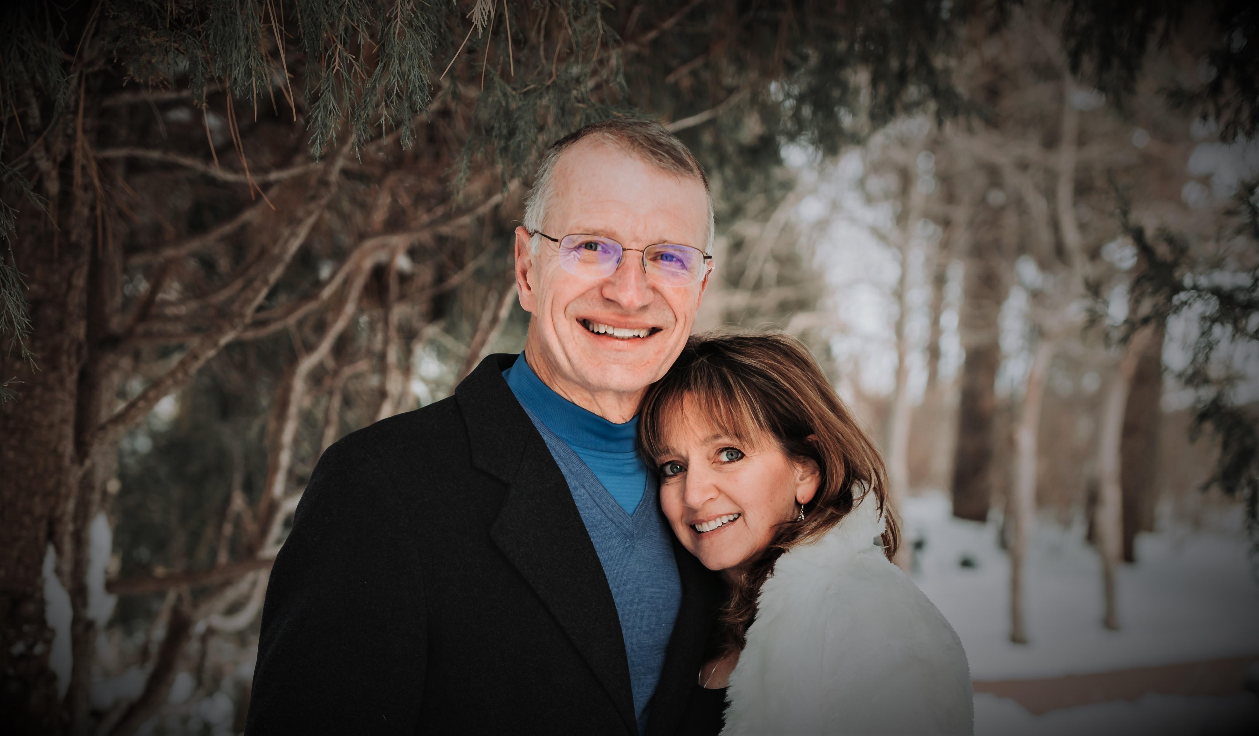 The Wedding Website of Laurie McLean and Mark Peterson