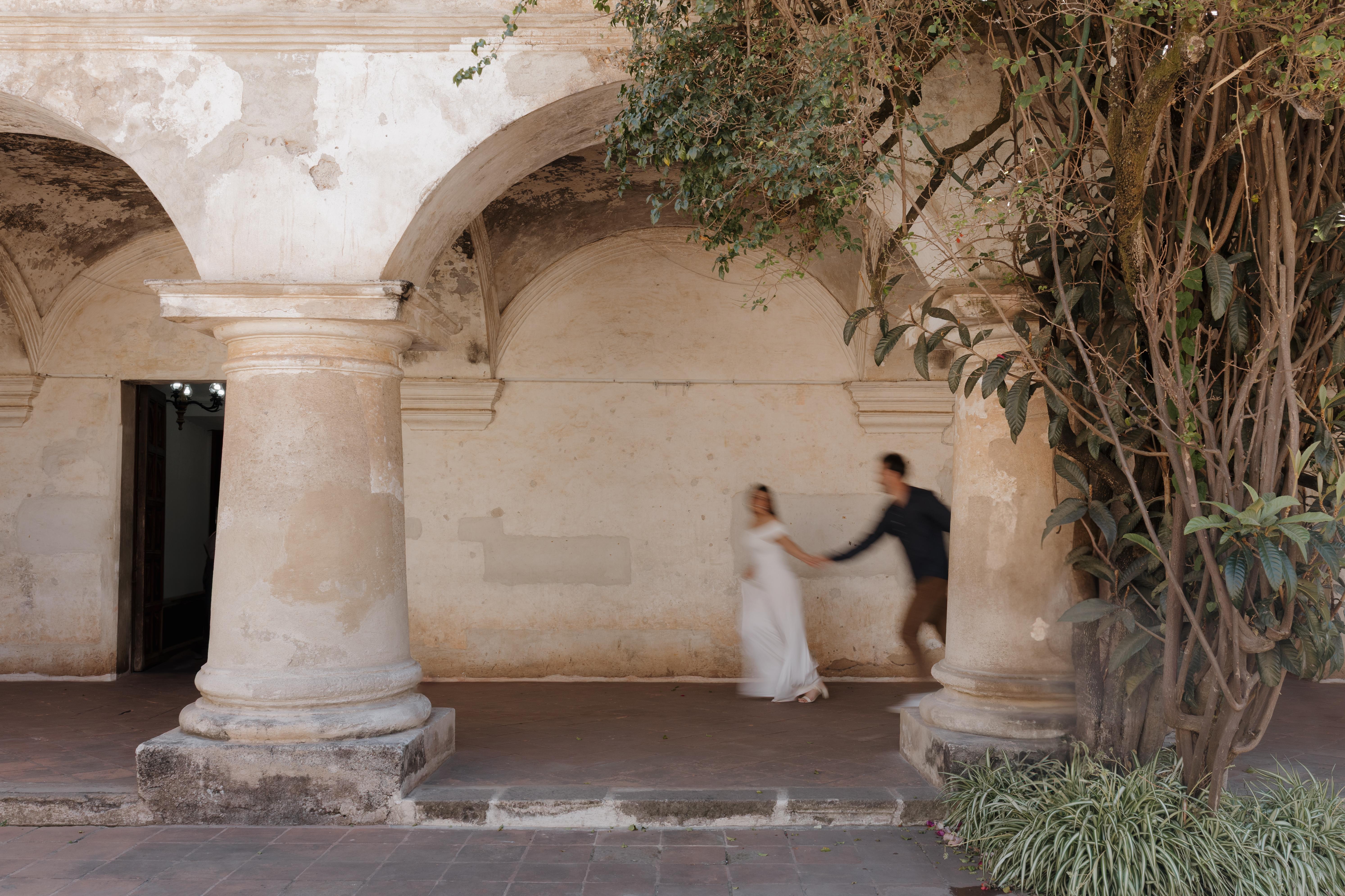 The Wedding Website of Caterina Yibirin and Marcos Medeiros