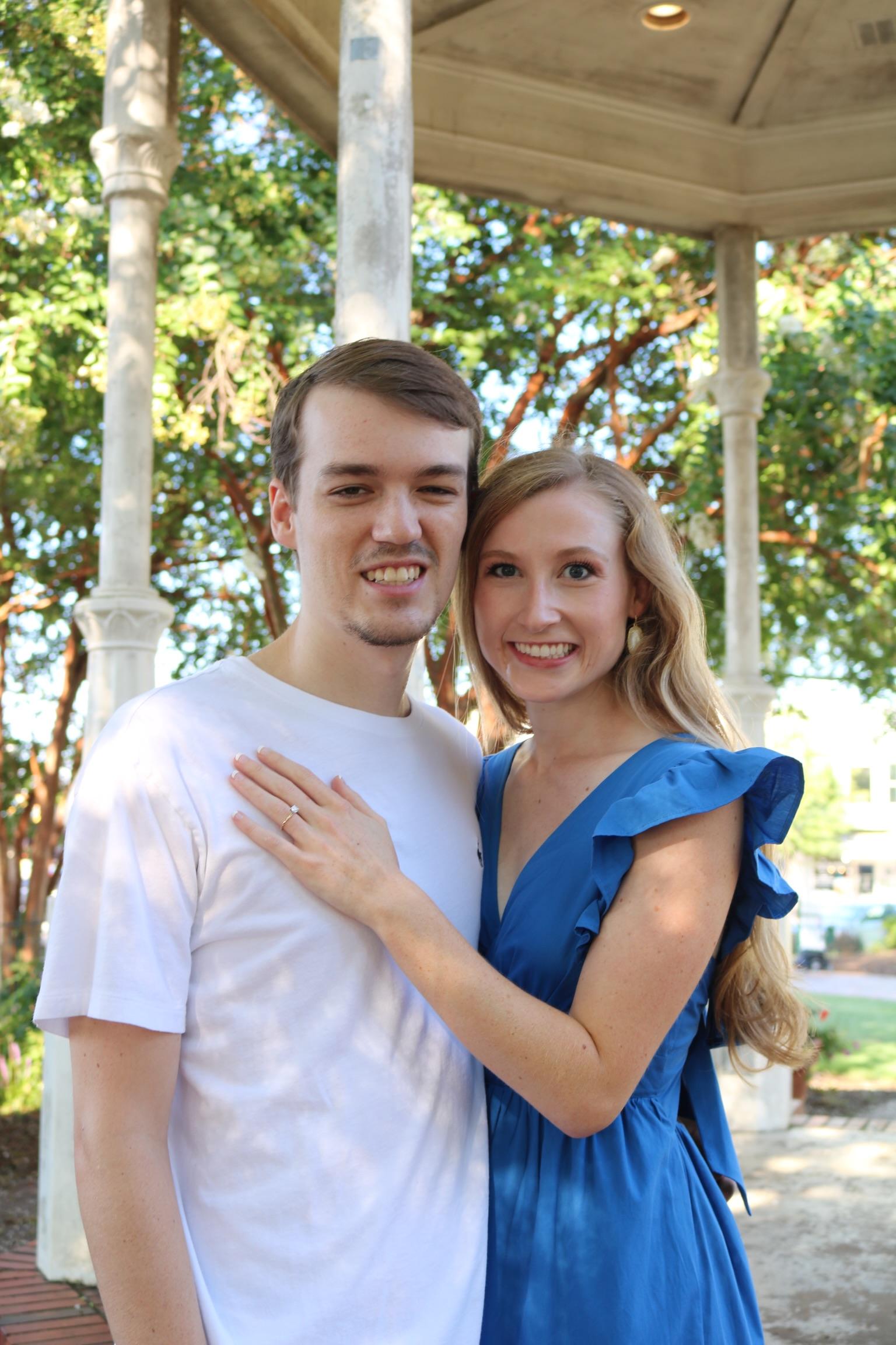 The Wedding Website of Danielle Lacy and Hunter Giles