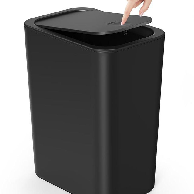 Cesun Bathroom Trash Can with Lid, 2.6 Gallon Small Black Garbage Can, Press Top Lid Trash Bin, Dog Proof Trash Cans Plastic Waste Basket for Bedroom Toilet Office