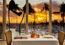 100 Sails Restaurant & Bar