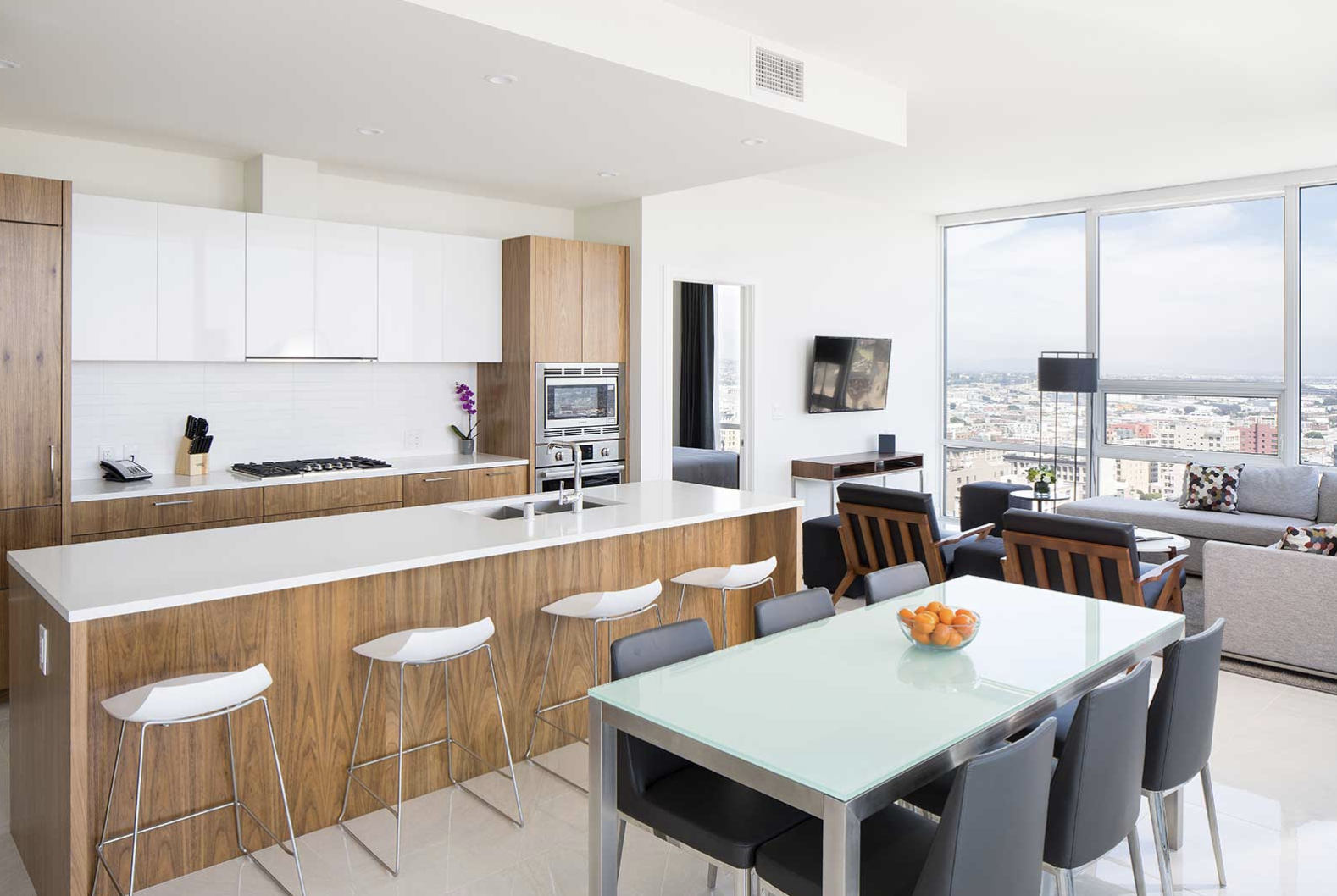 The Wedding Website of Suzy Tai and Tibor Donka