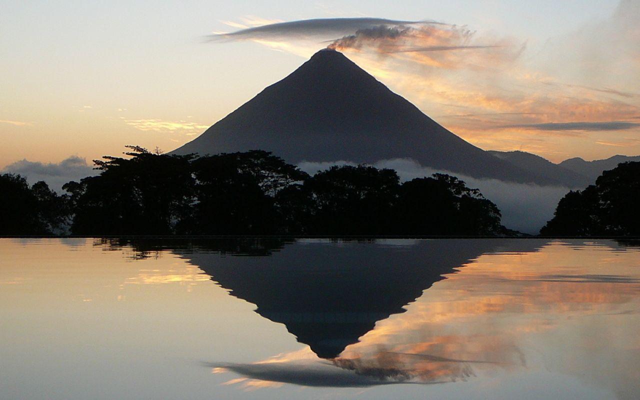 The Wedding Website of Philippe Hector and Shernay Davis