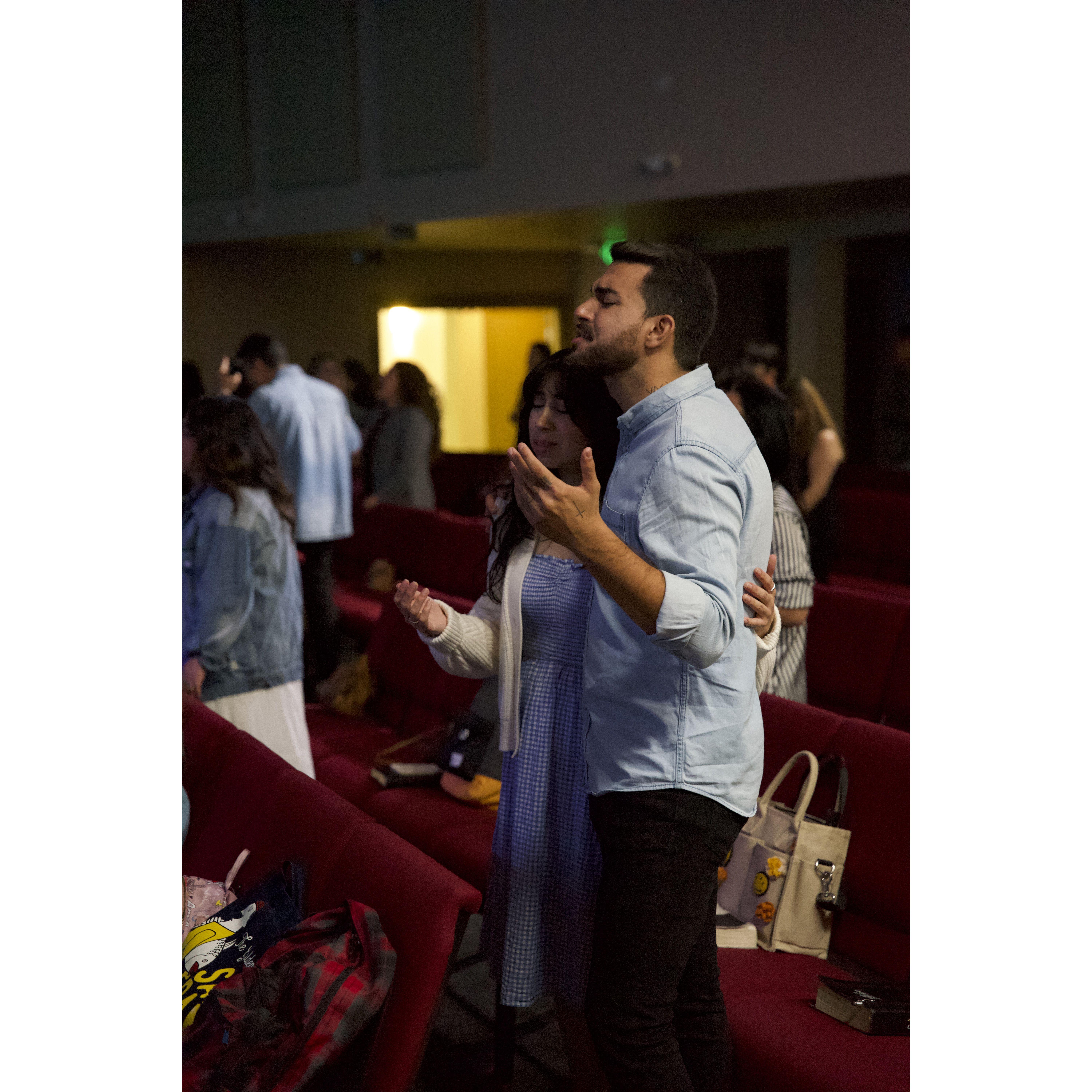 It's a wonderful blessing to be able to worship God as a couple. ❤️🙌