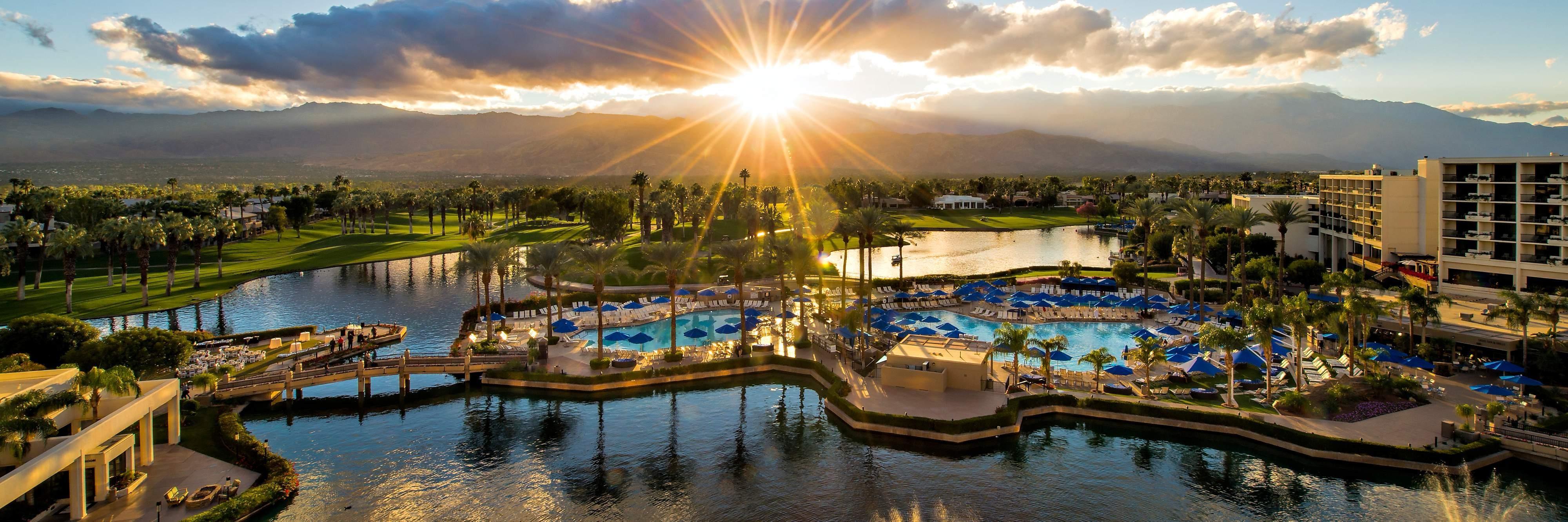 The Wedding Website of Shivani Gandhi and Sagar Patel