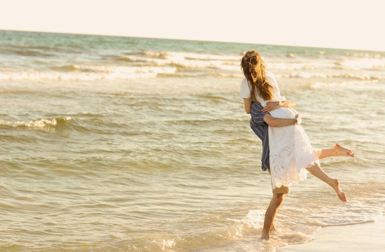 The Wedding Website of Alex Wind and Mollie Brown