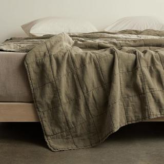 Garment Dyed Linen Box Quilt