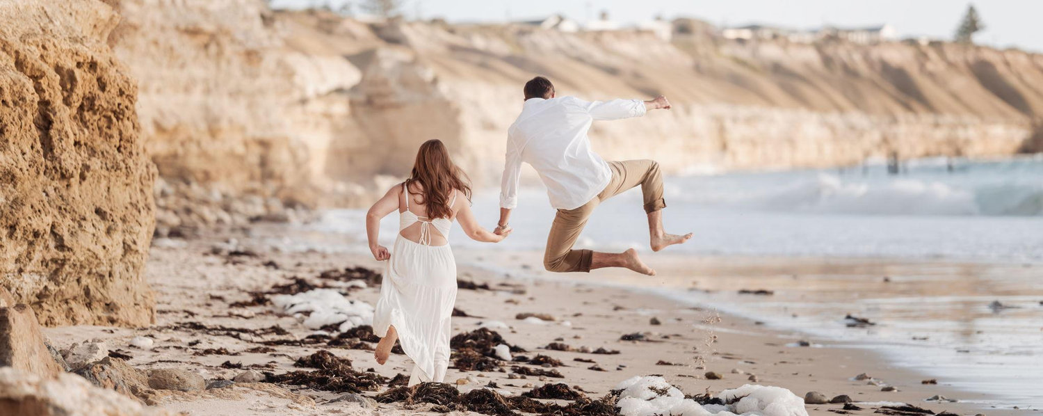 The Wedding Website of Sarah Dixon and Major Hansen