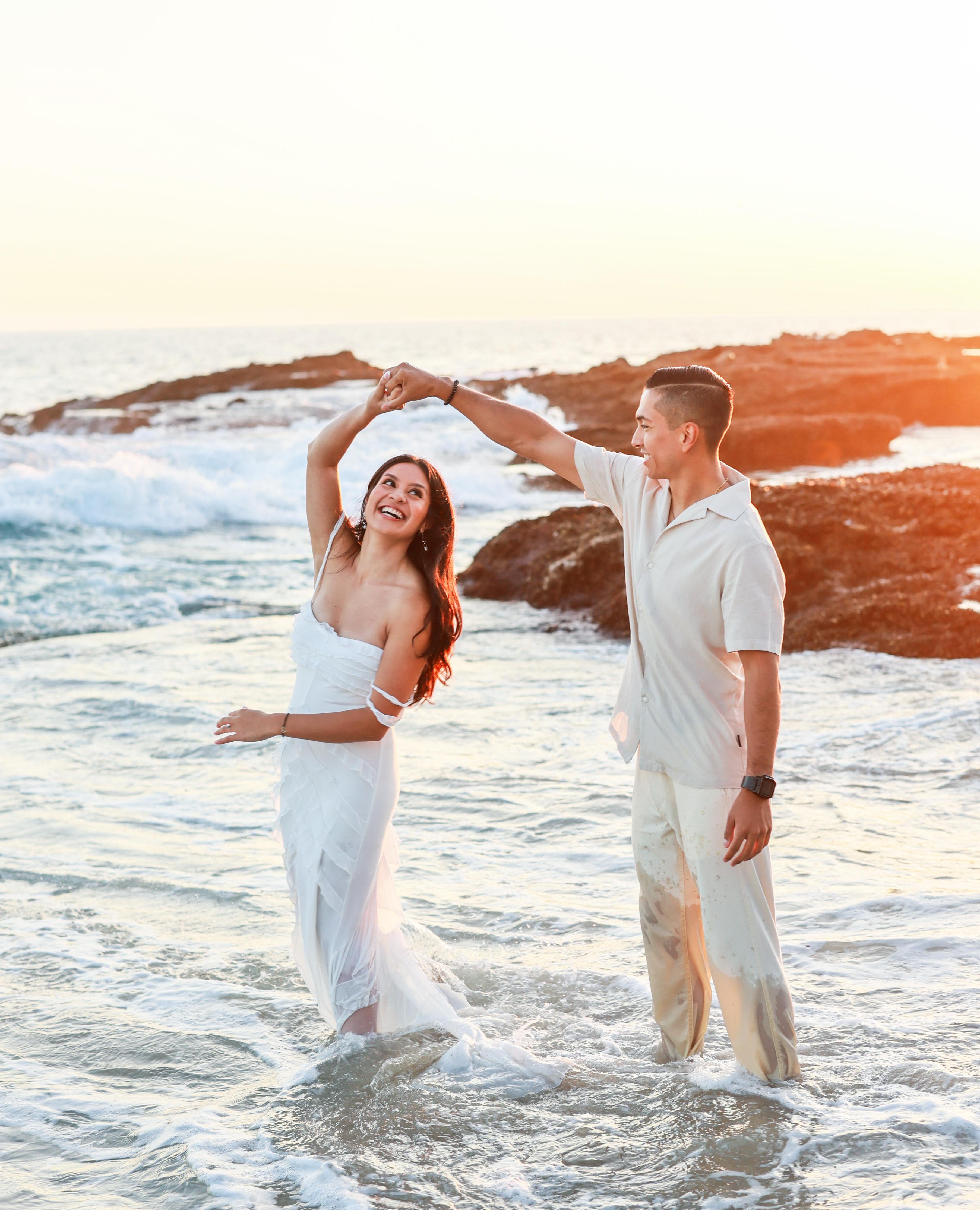 The Wedding Website of Evelyn Aguilar and Alejandro Villa