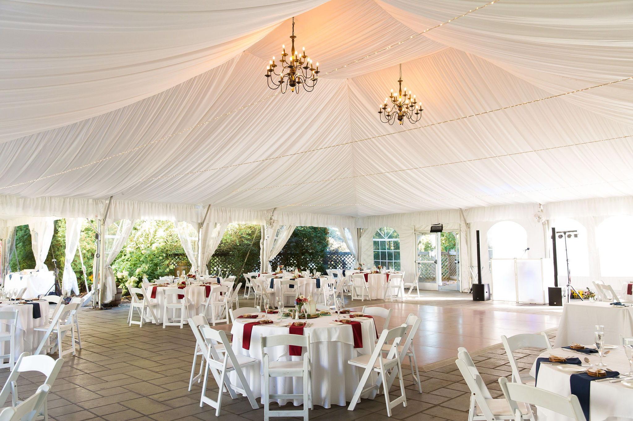 The Wedding Website of Lindsay Hoey and Daniel Landry
