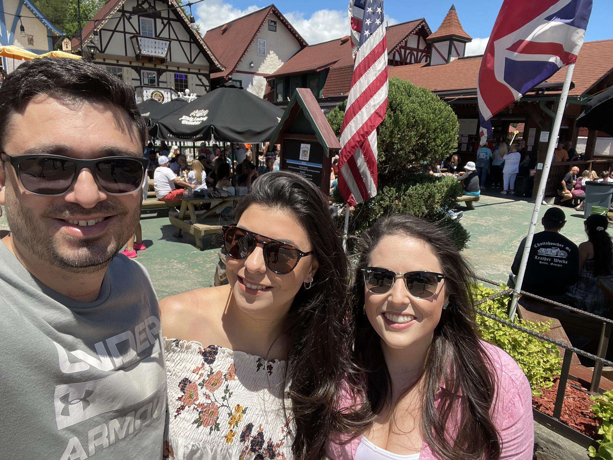 Natalia visiting Isa and Sergio in 2021